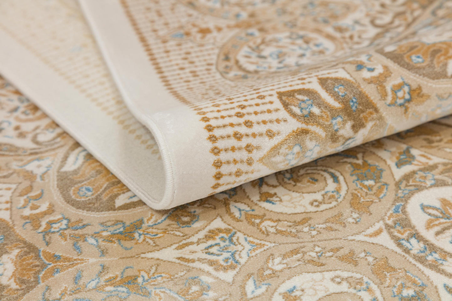 10x13 ft, Beige Classic Silk Rug with paisley desing on the border, fine fringes