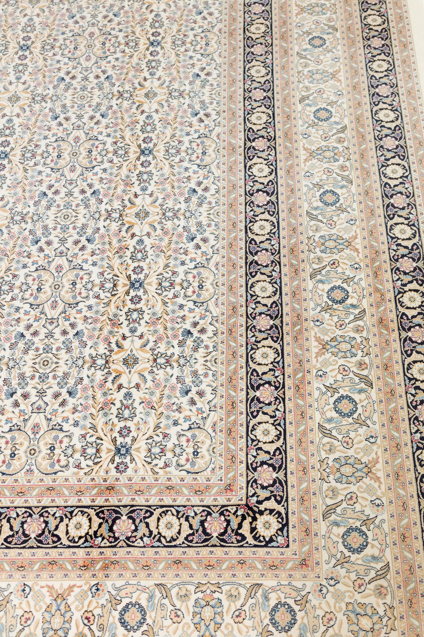 10x13 ft, Classic Blue Silk Rug: Oriental blue fine carpet with Fringes