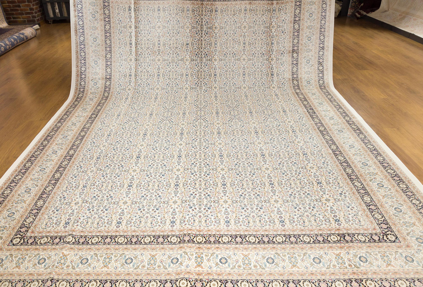 10x13 ft, Classic Blue Silk Rug: Oriental blue fine carpet with Fringes