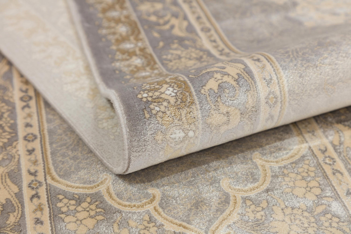 10x13 ft, Beige Silk Rug with medallion design: Classic oriental carpet with fine Fringes