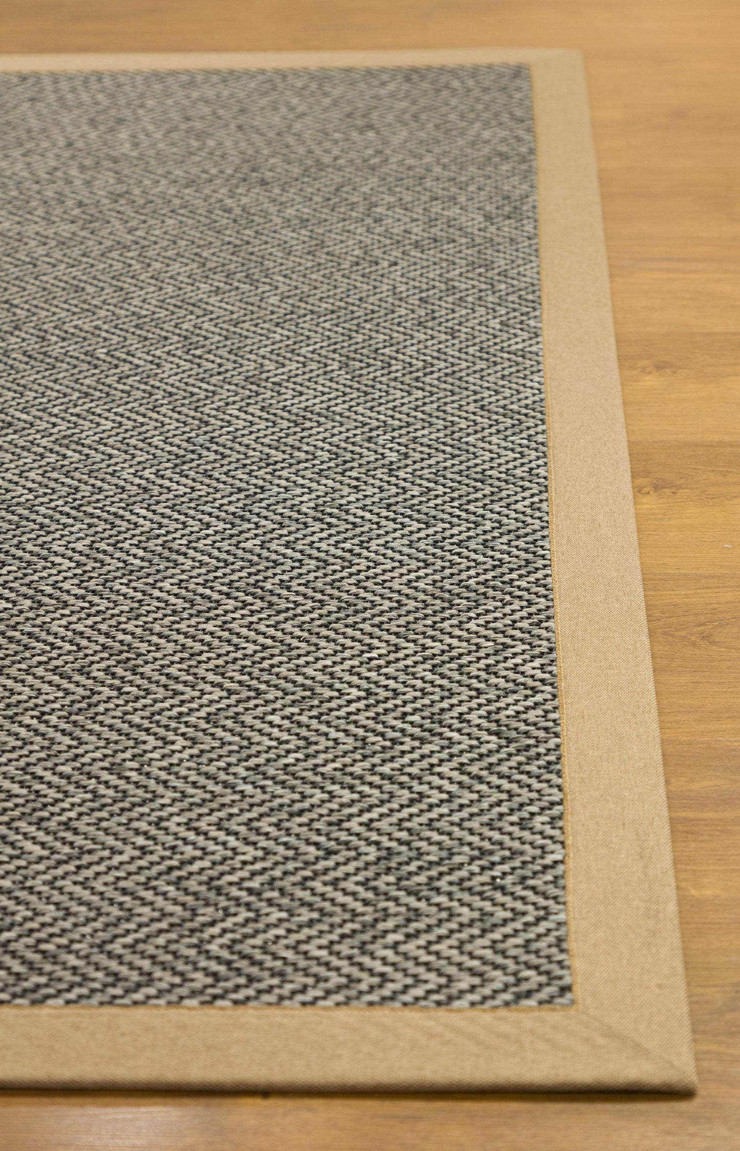 Modern Herringbone Flatweave Rug: Tan Border, 5x7 Area Carpet
