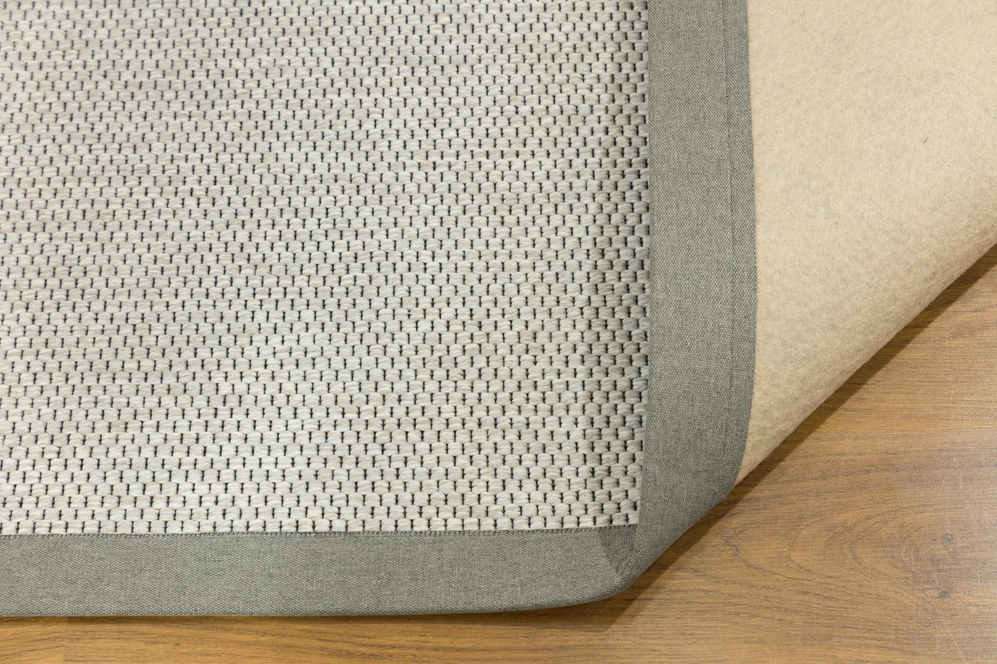 Modern Flatweave Rug: Light Gray Border, Minimalist Neutral Carpet for Home & Office