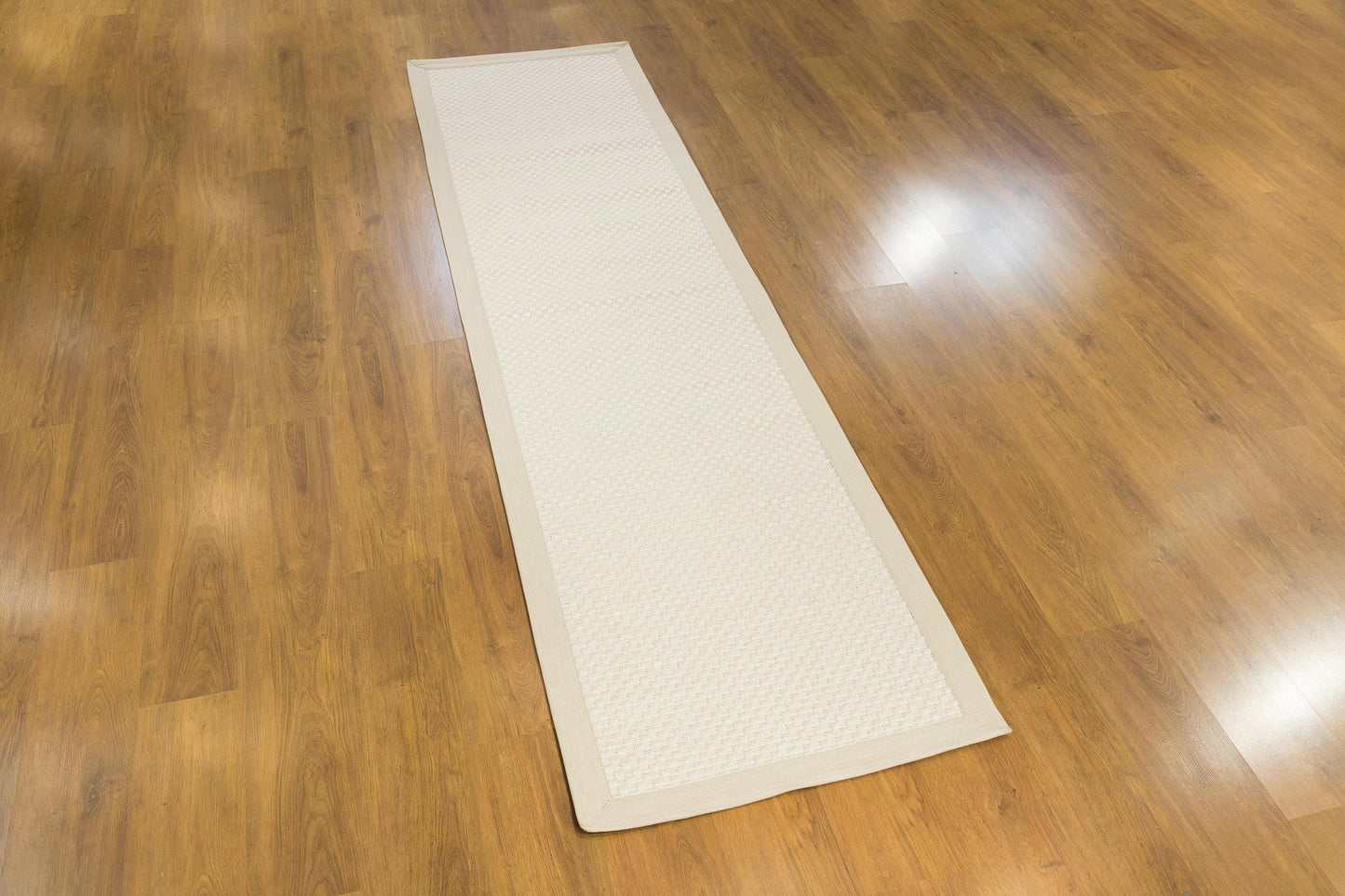 Modern Cream Flatweave Runner Rug: Minimalist hallway carpet