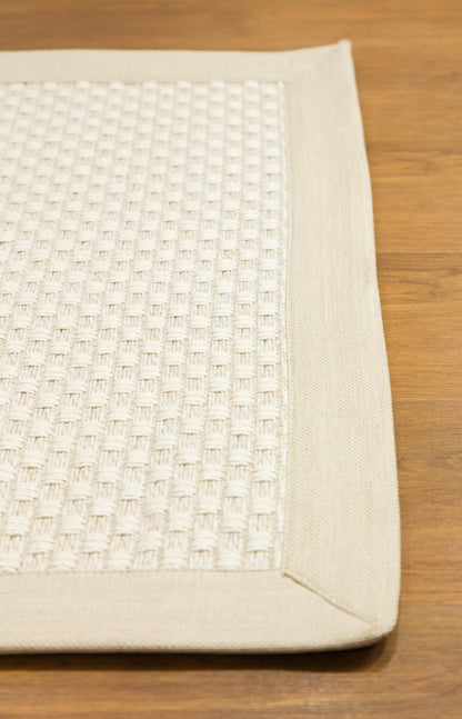 Modern Cream Flatweave Runner Rug: Minimalist hallway carpet