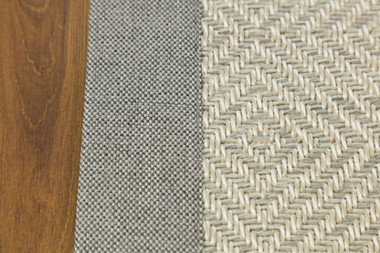 Modern Cream Flatweave Rug: Diamond Pattern Runner with Gray Border