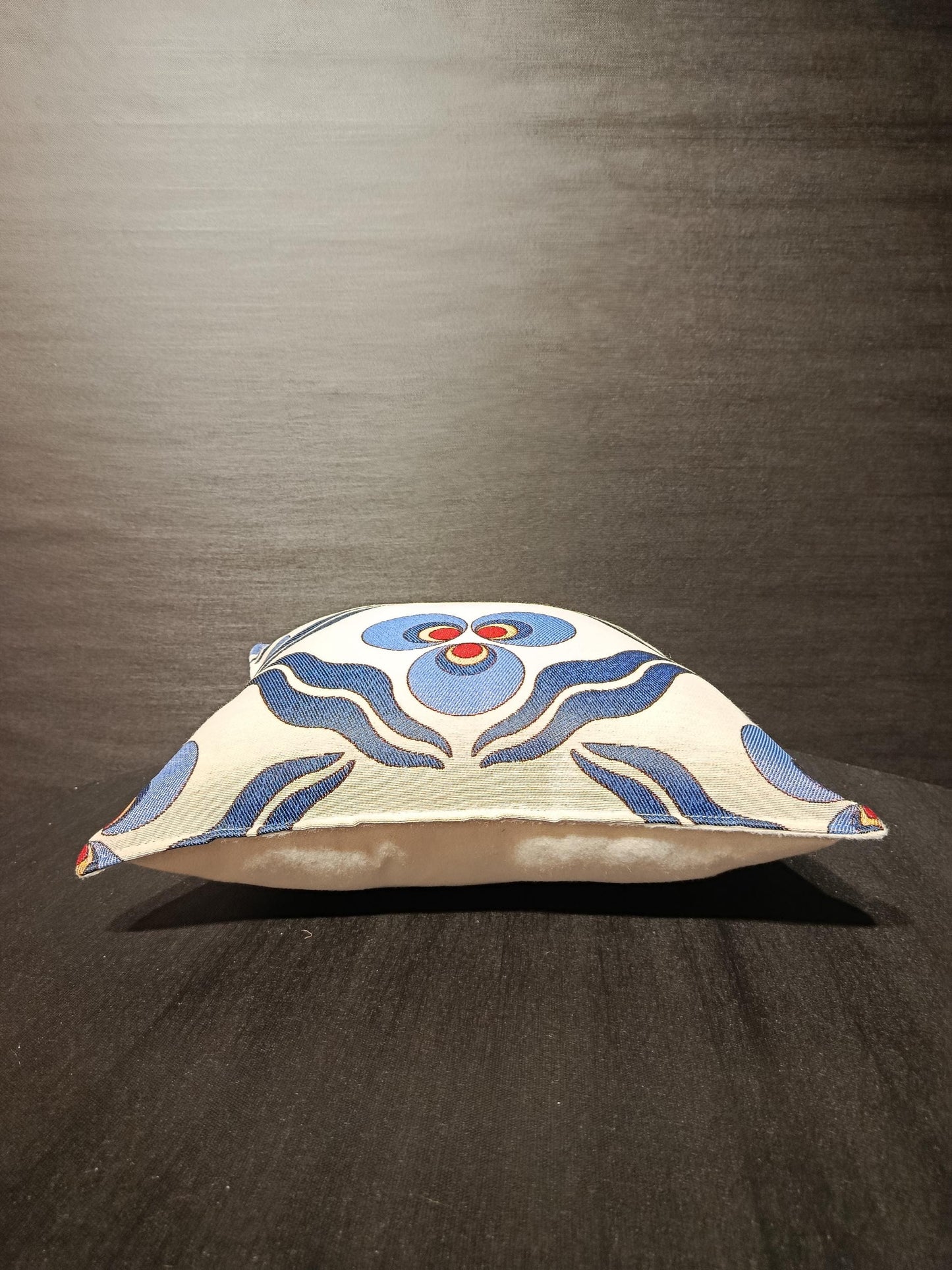 Blue Floral Tapestry Cushion Cover: 40x40 cm Jacquard Pillow