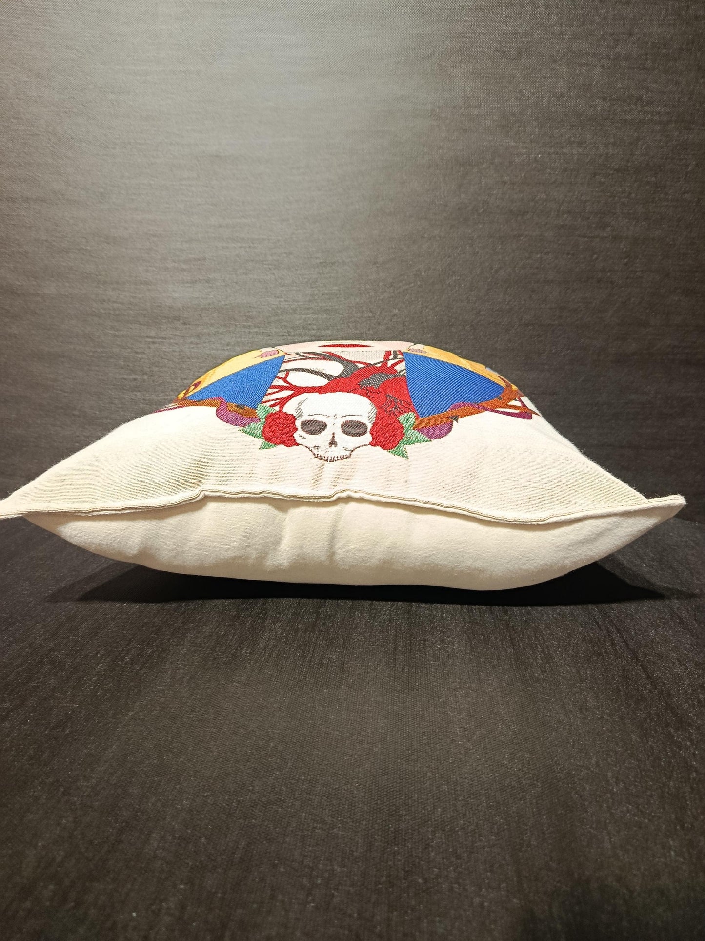 Frida Kahlo Tapestry Cushion Cover: Artistic Jacquard Pillow, Feminist Decor
