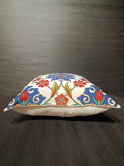 Ottoman Tulip Floral Cushion Cover: Turkish Tapestry Pillow, 40x40cm
