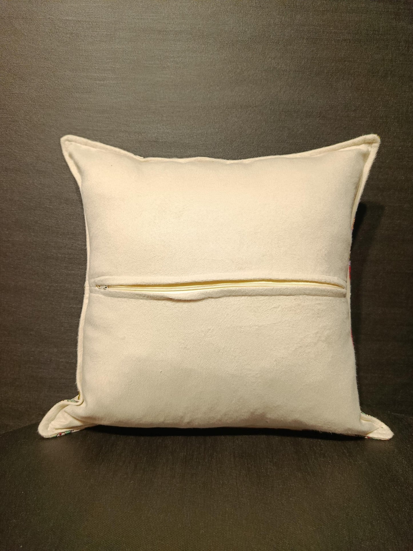 Floral Gobelin Cushion Cover: Turkish Jacquard Tapestry Pillow, 40x40cm