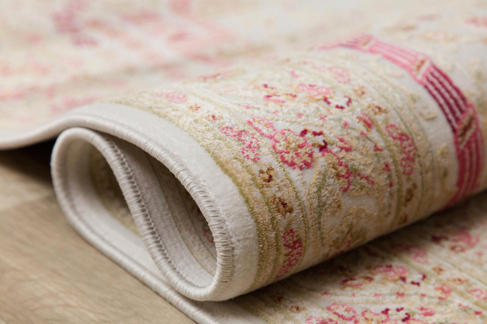 Floral Turkish Prayer Rug: Ivory Pink Seccade with Arch Design