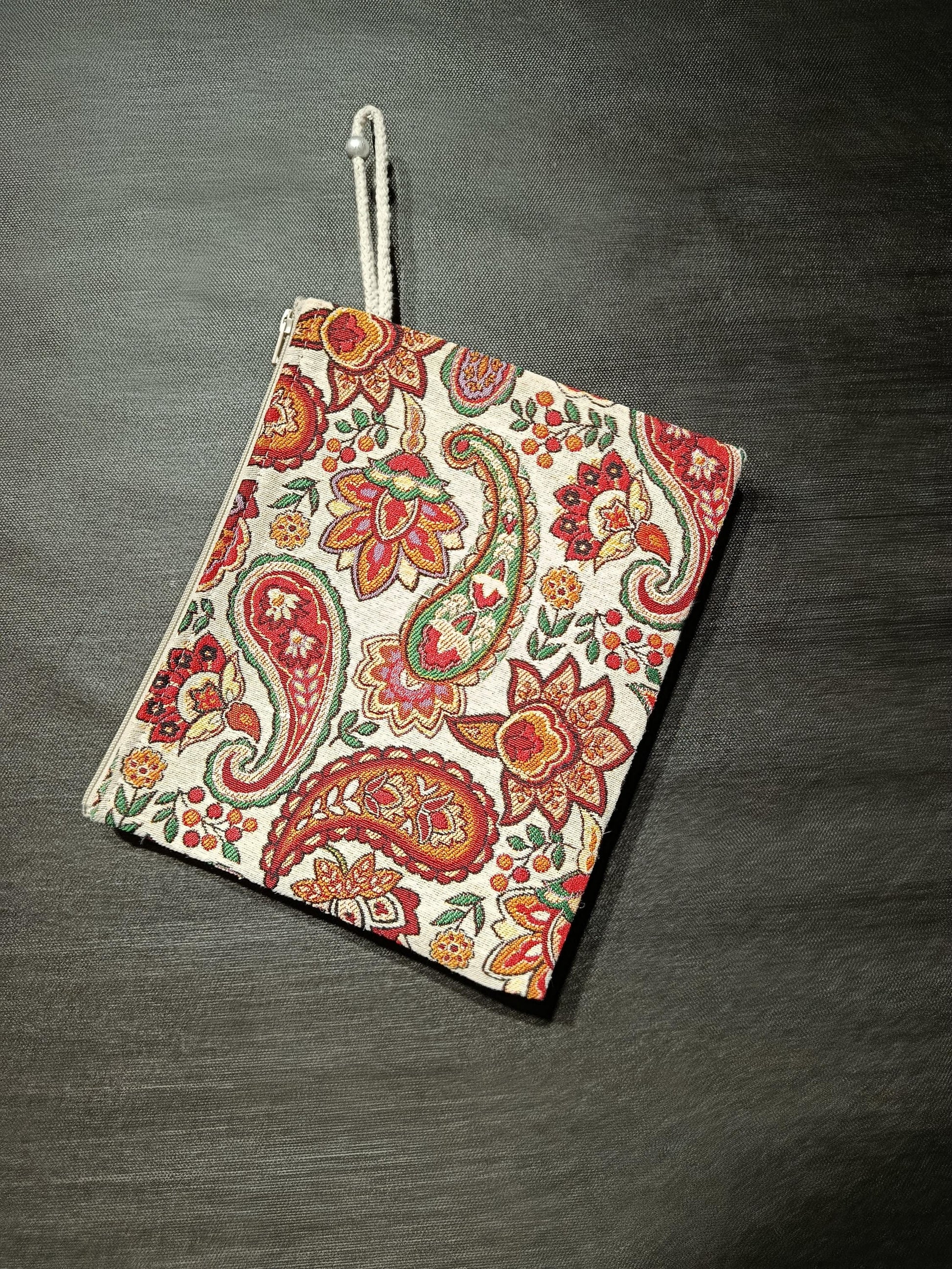Paisley Floral Tapestry Clutch: Bohemian Zip Pouch, Handmade in Türkiye