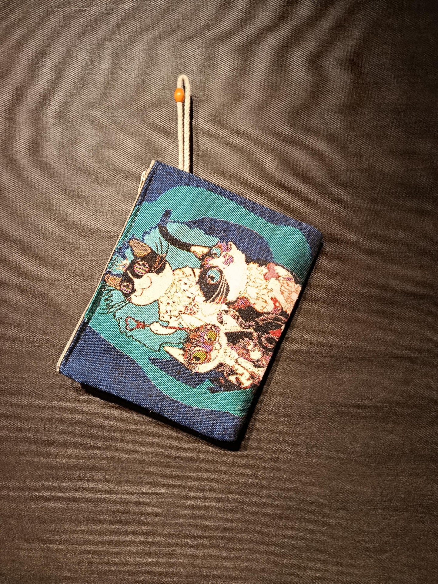Blue Cat Tapestry Clutch: Turkish Gobelin Zip Bag with Rope Handle