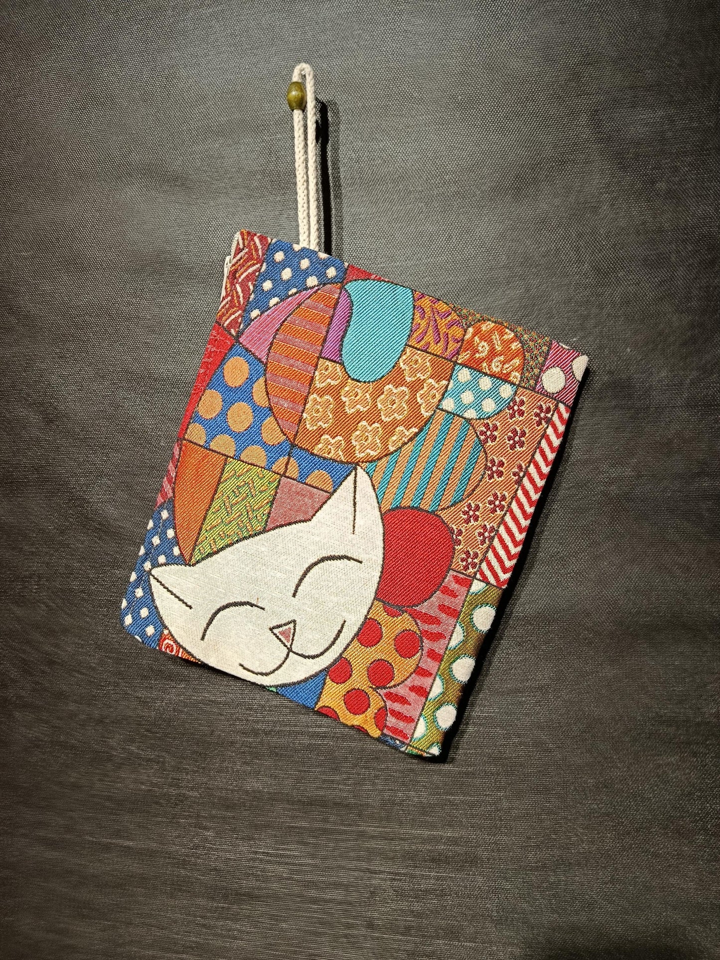 Patchwork Cat Clutch: Handmade Gobelin Zip Bag - Boho Wristlet