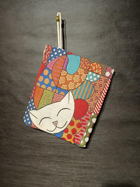 Patchwork Cat Clutch: Handmade Gobelin Zip Bag - Boho Wristlet