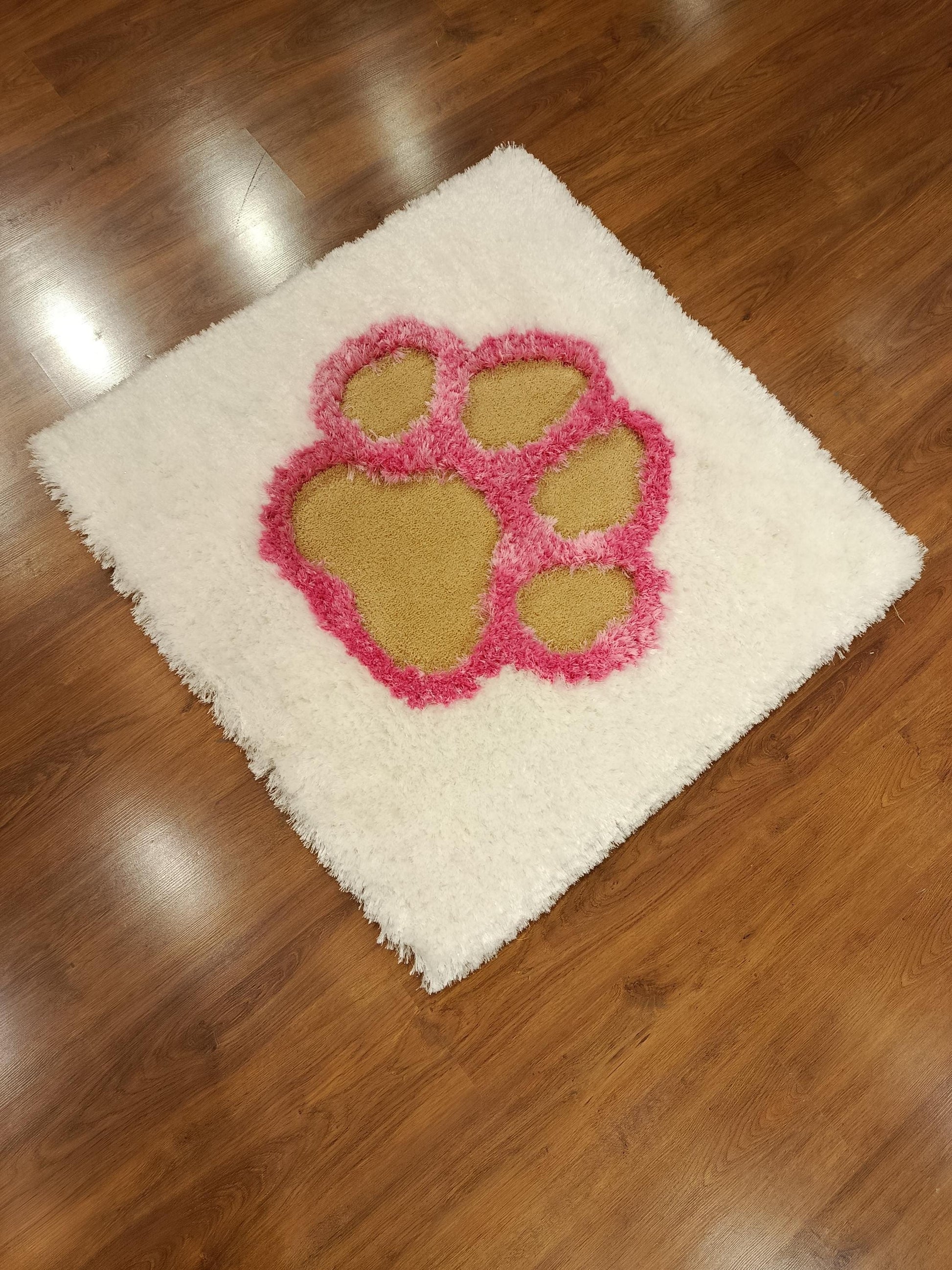 Handmade Tufted Paw Print Rug: Pink & White Fluffy Pet Mat