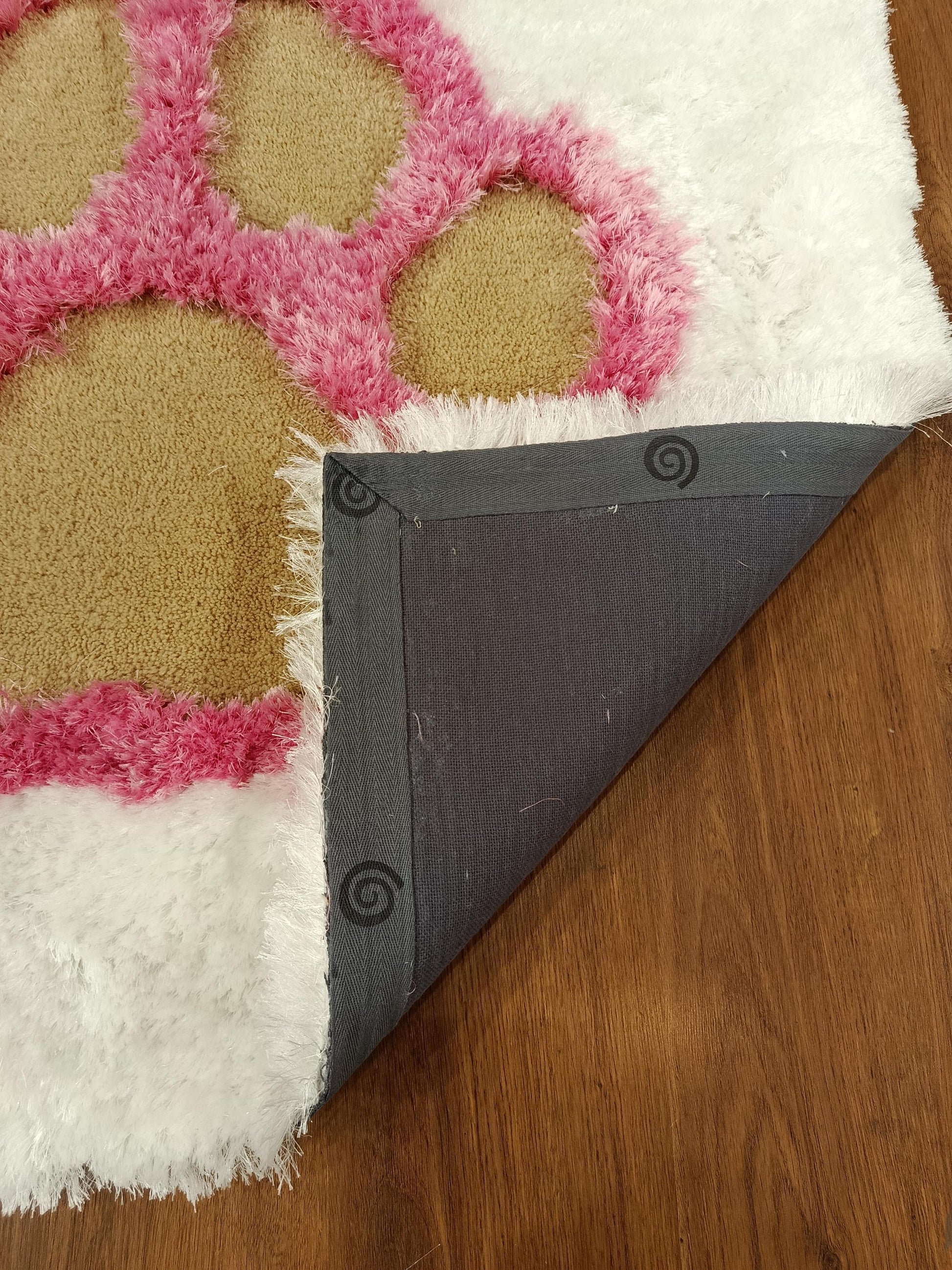 Handmade Tufted Paw Print Rug: Pink & White Fluffy Pet Mat