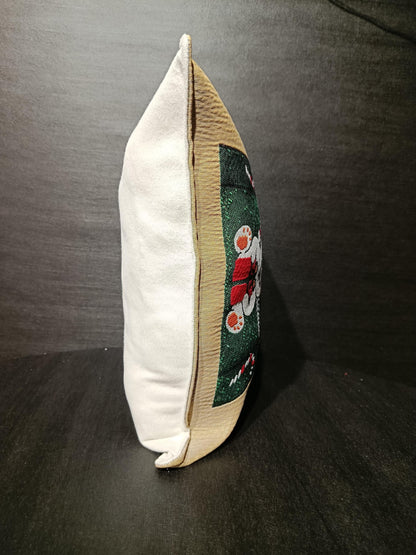 Christmas Cat Pillow Cover: Gobelin Tapestry Holiday Decor