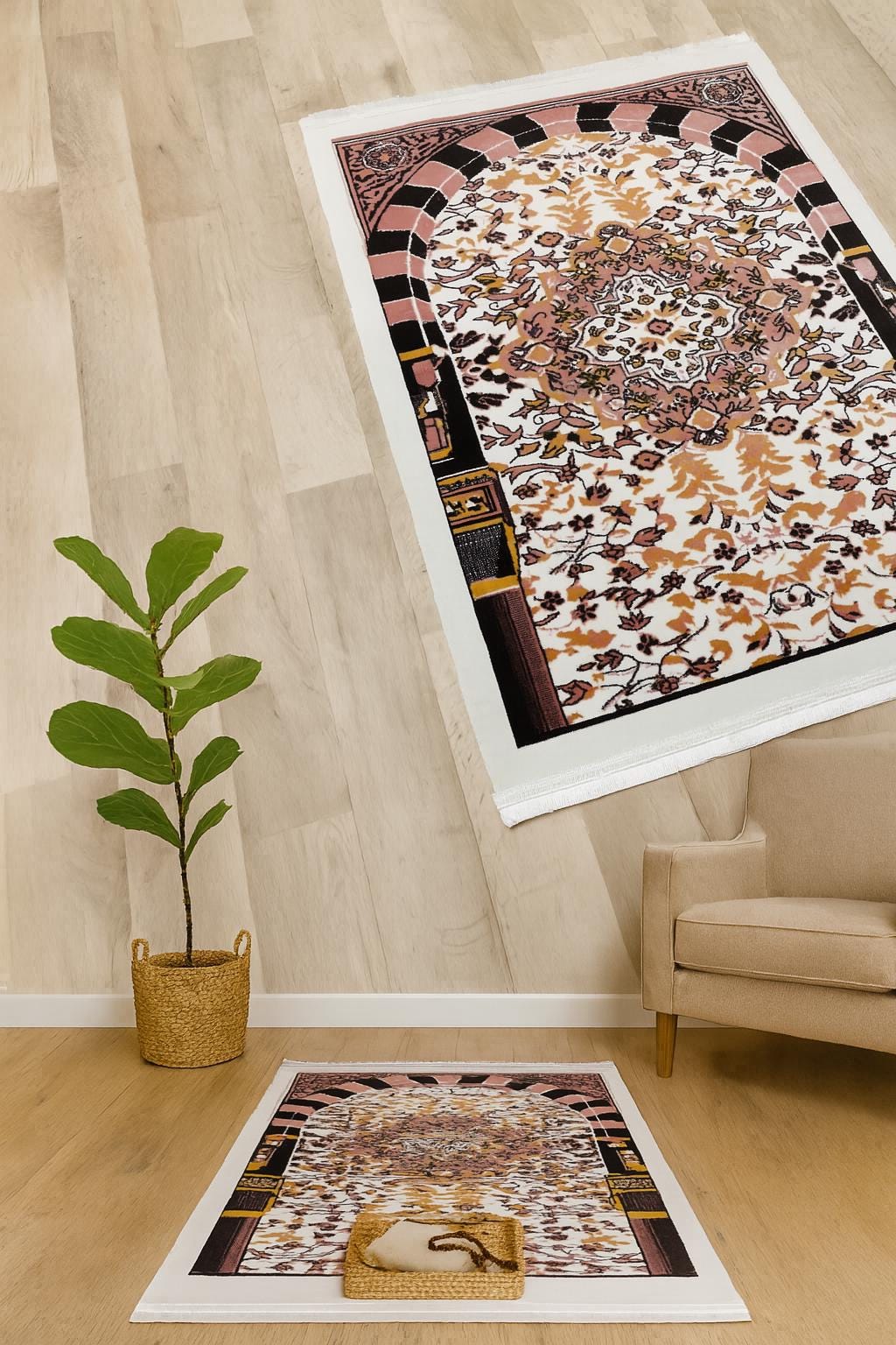 Floral Turkish Prayer Rug: Ivory & Pink Seccade - Made in Türkiye