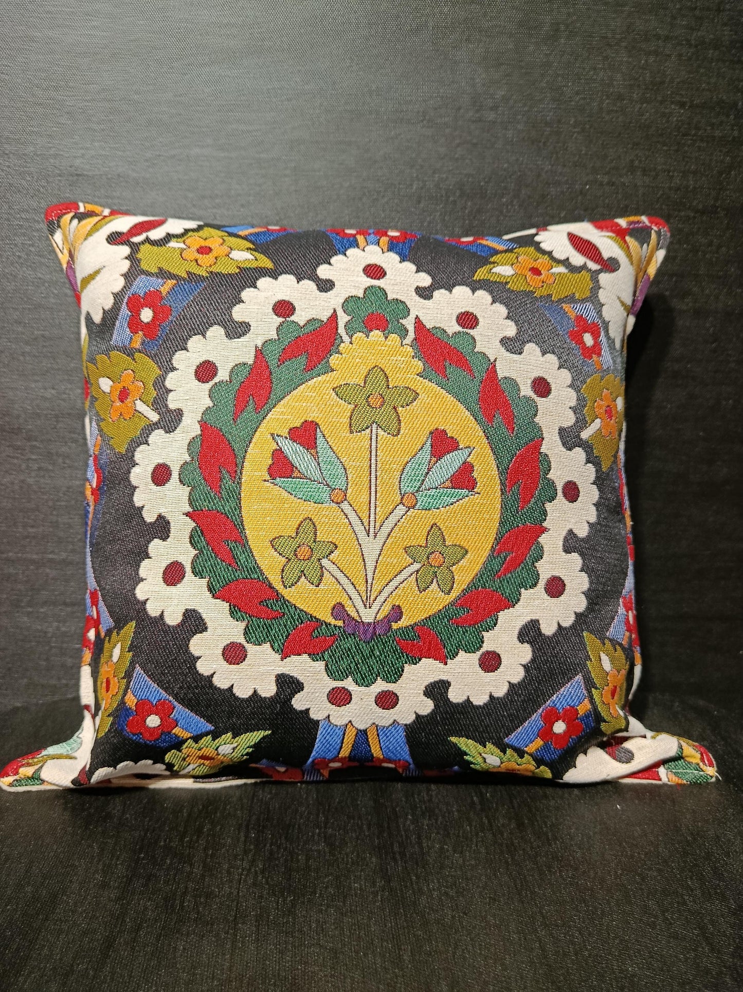 40x40 cm Turkish Gobelin Pillow Cover – Traditional Floral Medallion Cushion Case