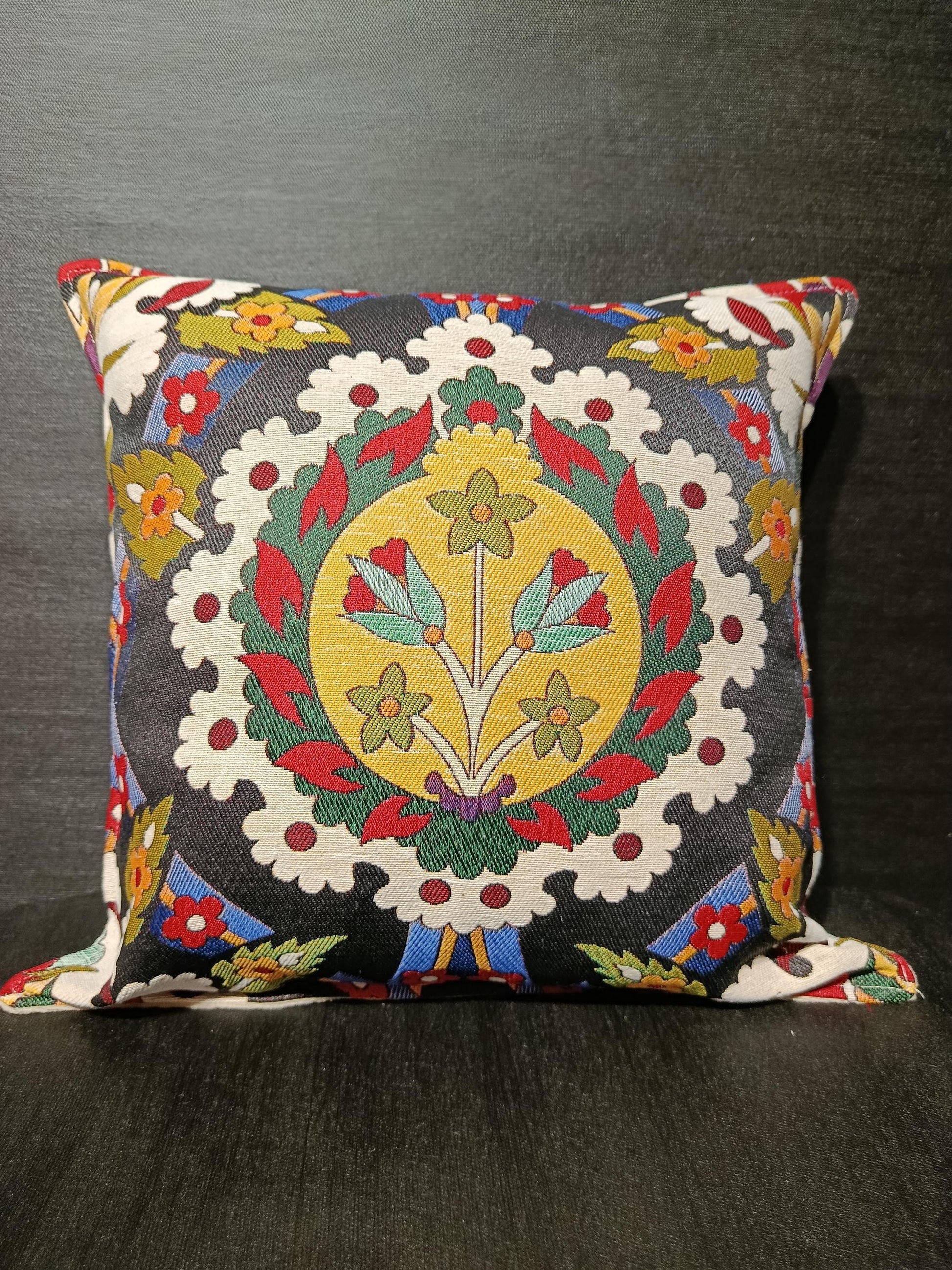 40x40 cm Turkish Gobelin Pillow Cover – Traditional Floral Medallion Cushion Case