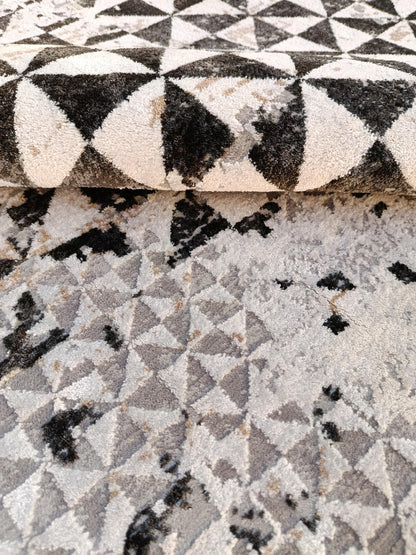 Modern Geometric Area Rug – Distressed Black Grey Abstract Living Room Decor