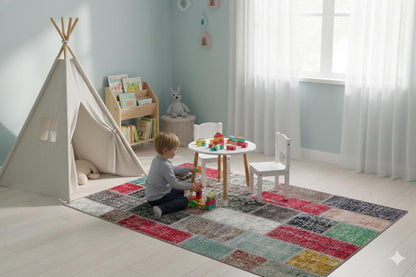 Handmade Wool Patchwork Rug: Bohemian Turkish Area Rug (5.6x7.7 ft)