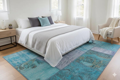 Handmade Turkish Patchwork Rug: Bohemian Wool Area Rug (3.9x5.9 ft)