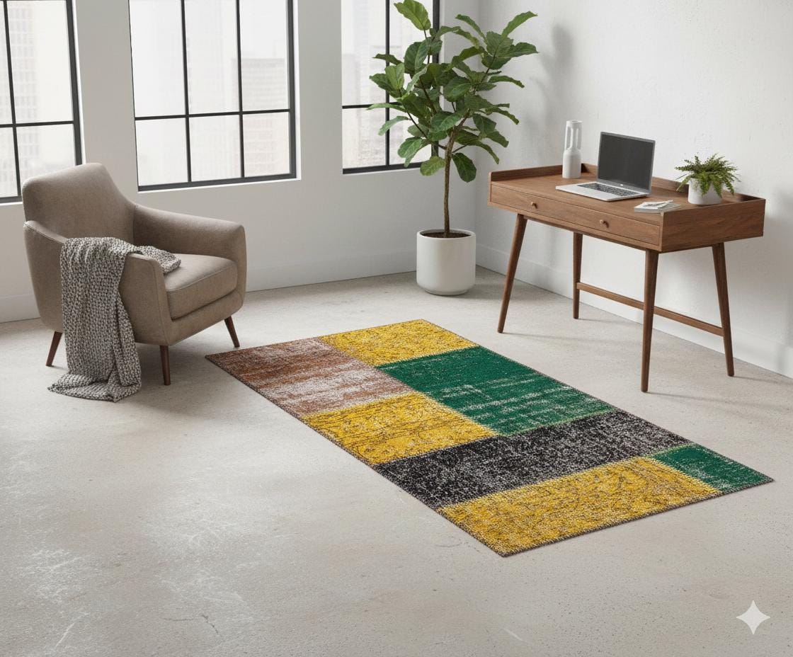 Handmade Wool Patchwork Runner Rug: Bohemian Turkish Rug (2.6x5.5 ft)