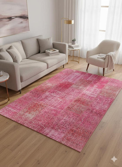 Handmade Wool Turkish Patchwork Rug: Vintage Pink Bohemian Area Rug (5.6x8)
