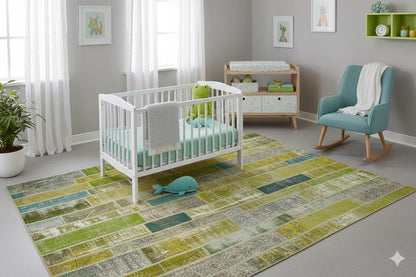 Handmade Wool Turkish Patchwork Rug: Green Vintage Area Rug (8.2x11.5)