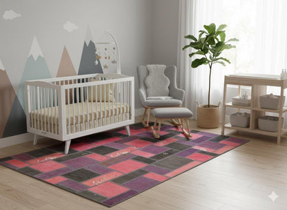 Handmade Wool Patchwork Rug: Bohemian Turkish Area Rug (5.6x7.7 ft)