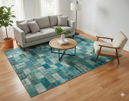 Handmade Green Wool Patchwork Rug: Bohemian Turkish Rug (5.4x7.9 ft)