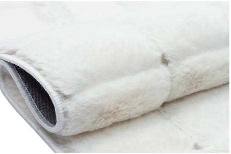 Luxury Faux Rabbit Fur Rug: Soft Plush Carpet