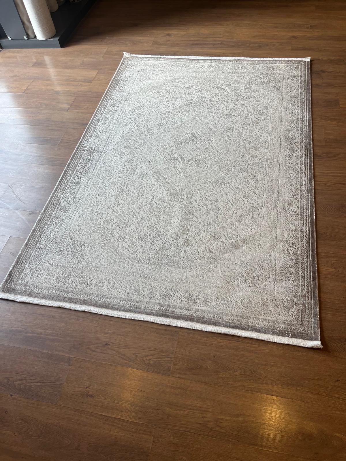 Distressed Persian Style Area Rug – Neutral Beige Medallion Carpet