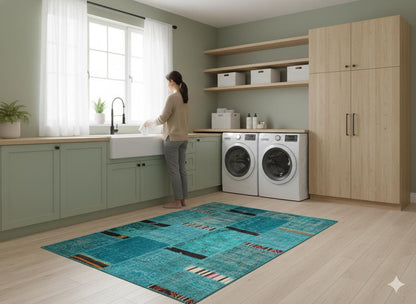 Handmade Wool Patchwork Rug: Bohemian Turkish Area Rug (5.2x7.2 ft)