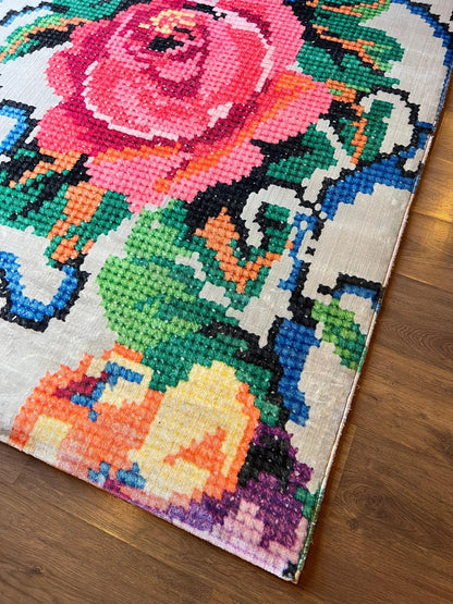 Pink Rose Floral Area Rug – Modern Pixel Art Polyester Carpet (5x8 ft.)