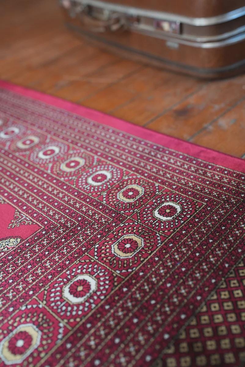 Traditional Red Bokhara Area Rug – Silk-Feel Viscose Carpet, Oriental Medallion Design