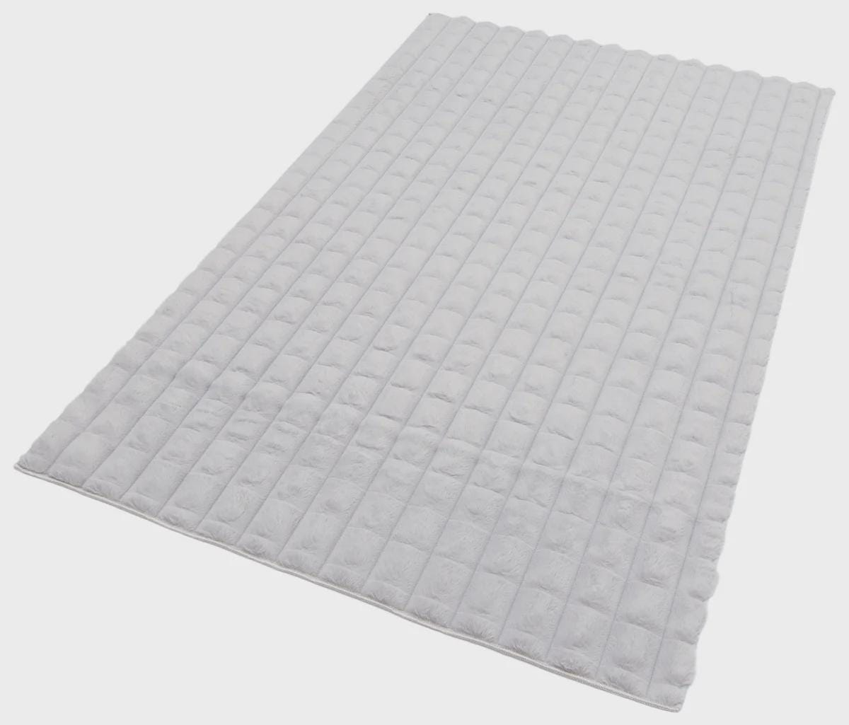 Silver Soft Fur Rug: Soft Washable Plush Carpet