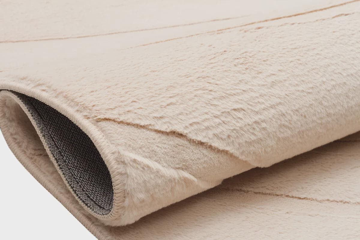 Beige Soft Fur Rug: Soft Washable Plush Carpet