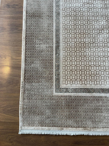Distressed Geometric Area Rug – Taupe Beige Neutral Muted Carpet