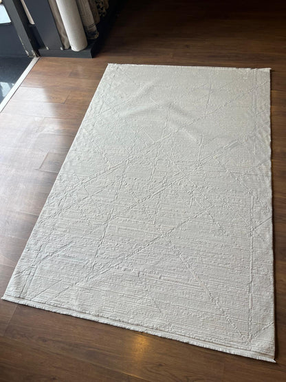 Textured Cream Area Rug, Modern Minimalist Living Room Carpet (160x230 cm)
