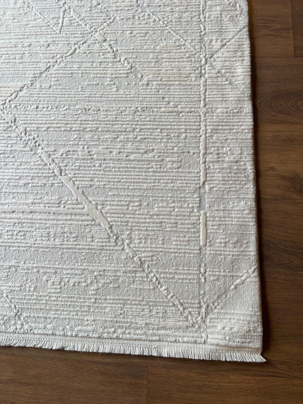 Textured Cream Area Rug, Modern Minimalist Living Room Carpet (160x230 cm)