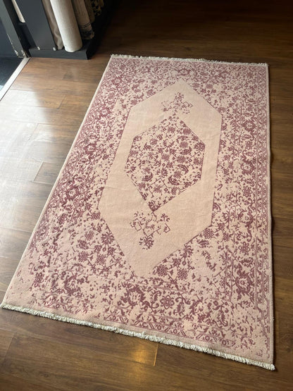 Distressed Pink Oriental Wool Rug – Medallion Boho Chic Carpet (160x230 cm)