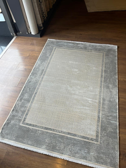Distressed Geometric Area Rug – Taupe Beige Neutral Transitional Carpet