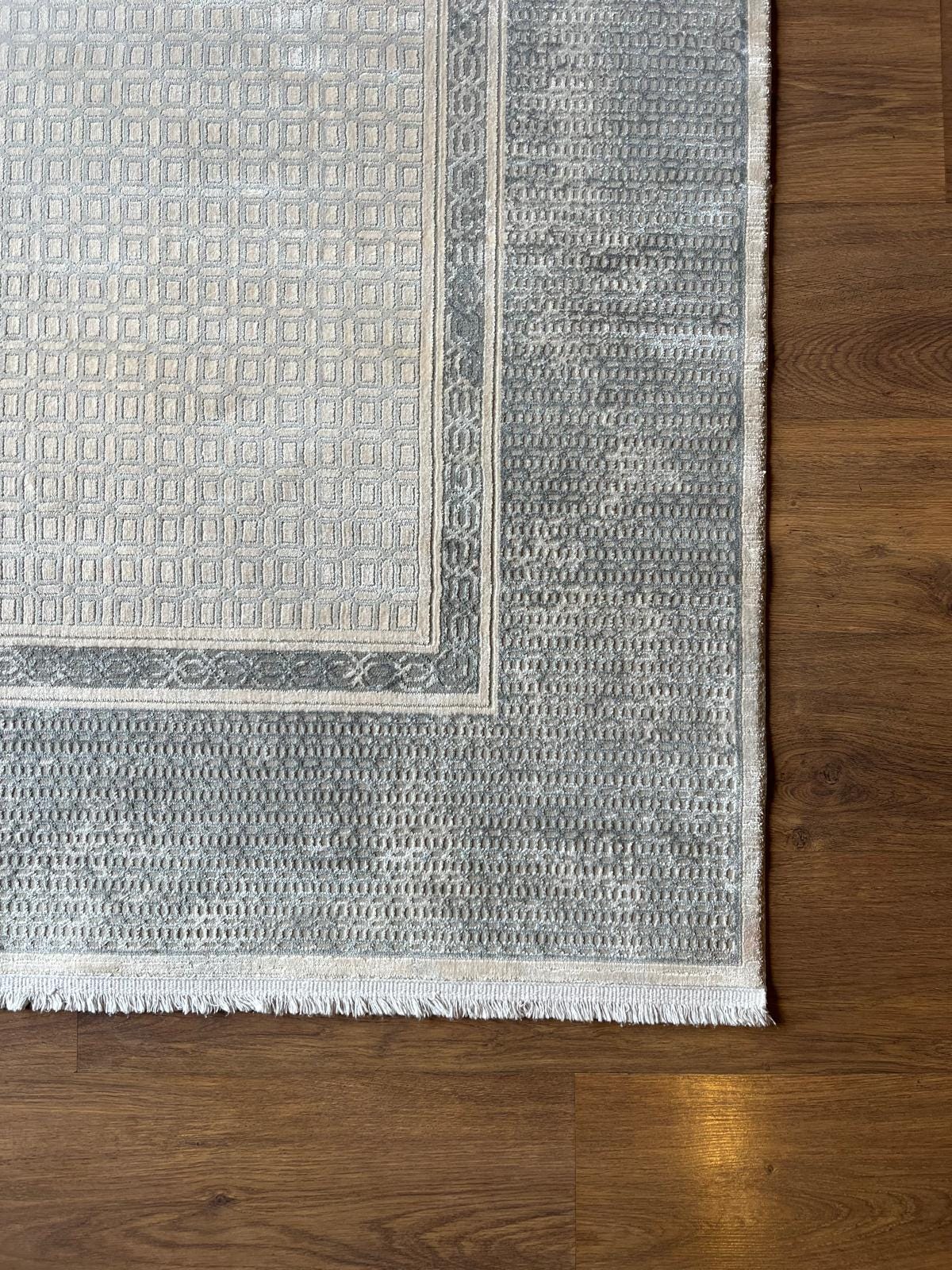 Distressed Geometric Area Rug – Taupe Beige Neutral Transitional Carpet