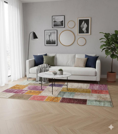 Handmade Wool Patchwork Rug: Bohemian Turkish Area Rug (4.4x6.8 ft)
