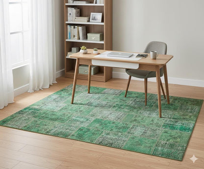 Handmade Wool Turkish Patchwork Rug: Green Vintage Carpet (8.2x9.8)
