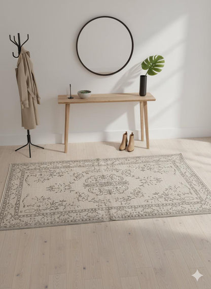 Vintage Turkish Wool Rug (4'x7')