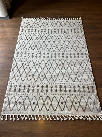 Cream Textured Geometric Carpet with Tassels, Minimalist Scandi Home Decor, Neutral Living Room Rug.