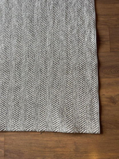 Modern Gray textured Rug: Flatweave Indoor carpet